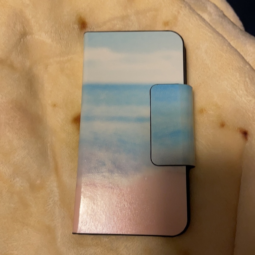 iPhone case - Picture 3 of 4